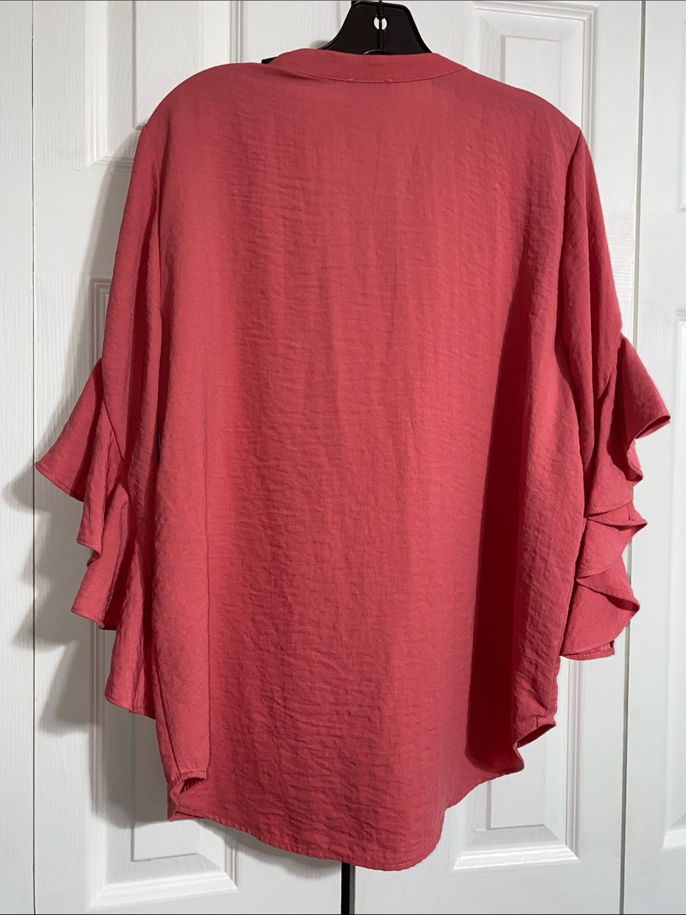 Vince Camuto coral Ruffle Sleeve Split Neck Shirt Blouse Top size LARGE - Picture 5 of 8